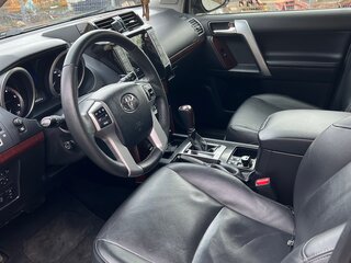 2016 Toyota Land Cruiser Prado 150 Series Рестайлинг 1, чёрный, 3530000 рублей, вид 5