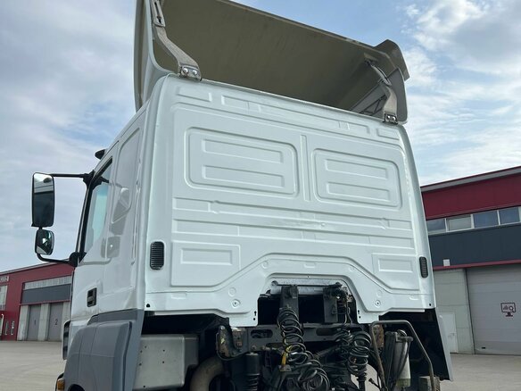 2006 Mercedes-Benz Axor, белый, 1300000 рублей - вид 5