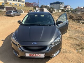 2016 Ford Focus III Рестайлинг, серый, 1400000 рублей, вид 1