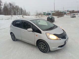 2008 Honda Fit II, серый, 670000 рублей, вид 1