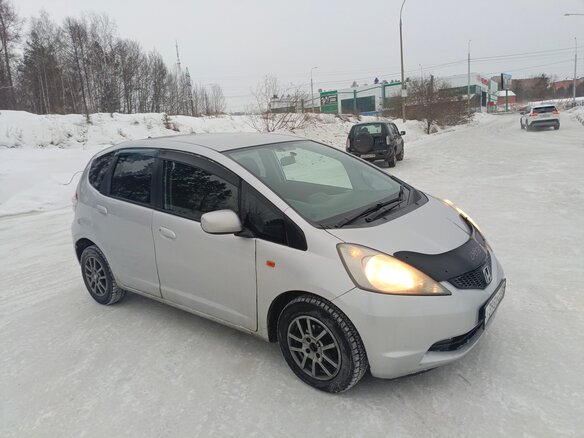 2008 Honda Fit II, серый, 670000 рублей