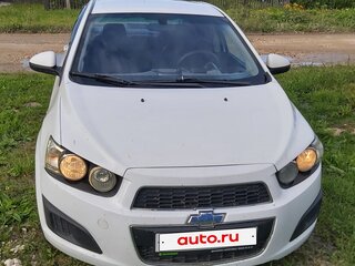 2012 Chevrolet Aveo II, белый, 550000 рублей, вид 1