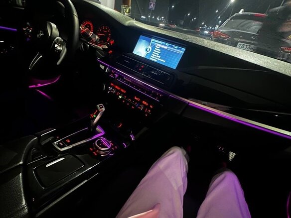 2010 BMW 5 серии 523i VI (F10/F11/F07), чёрный, 1650000 рублей - вид 4