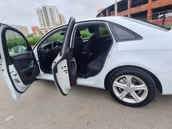 2013 Audi A4 IV (B8) Рестайлинг, белый, 1520000 рублей - вид 5