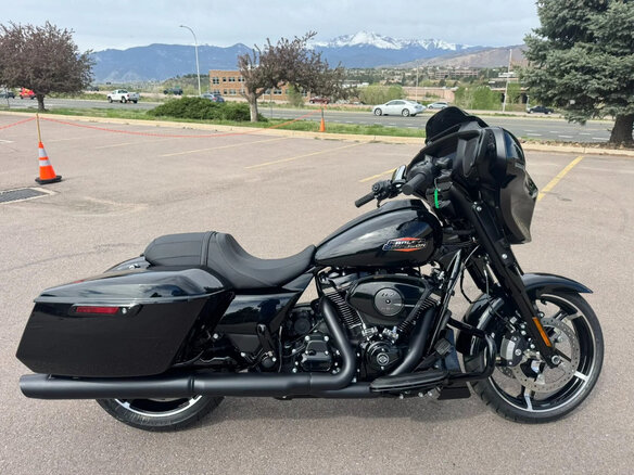2026 Harley-Davidson Street Glide, чёрный, 4290000 рублей - вид 9