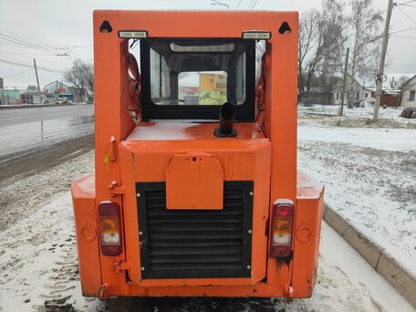 2006 Locust 752, оранжевый, 1950000 рублей, вид 2