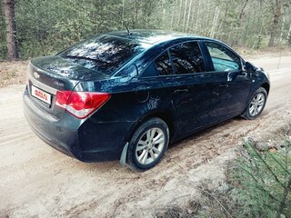 2013 Chevrolet Cruze I Рестайлинг, чёрный, 850000 рублей, вид 3