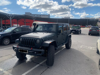 2012 Jeep Wrangler III (JK), зелёный, 4000000 рублей, вид 2