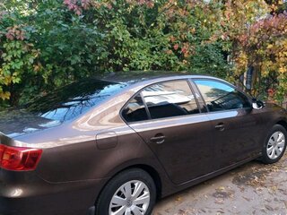 2013 Volkswagen Jetta VI, коричневый, 990000 рублей, вид 2