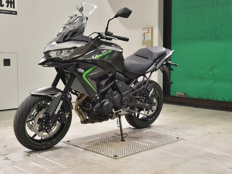 2025 Kawasaki Versys 650, чёрный, 1010000 рублей, вид 4