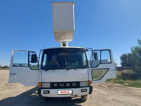 1995 Fuso (Mitsubishi) Fighter, белый, 2800000 рублей, вид 2