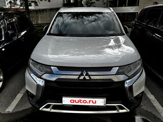 2018 Mitsubishi Outlander III Рестайлинг 2, белый, 1799999 рублей, вид 2