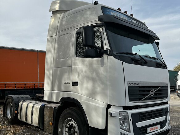 2013 Volvo FH, белый, 4800000 рублей - вид 1