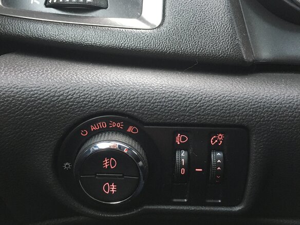 2011 Opel Astra J, серый - вид 9