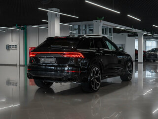 2022 Audi RS Q8 I, чёрный, 14100000 рублей, вид 4