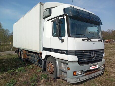 1999 Mercedes-Benz Actros, белый, 2400000 рублей, вид 2