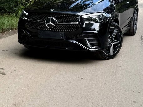 2025 Mercedes-Benz GLE Coupe 300 d II (C167) Рестайлинг, чёрный, 11650000 рублей, вид 4