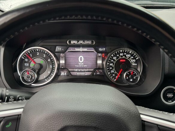 2021 Ram 1500 Quad Cab V, чёрный, 7000000 рублей - вид 9