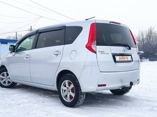2009 Toyota Passo Sette, серый, 880000 рублей, вид 2
