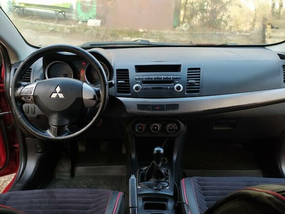 2007 Mitsubishi Lancer X, красный, 650000 рублей - вид 10