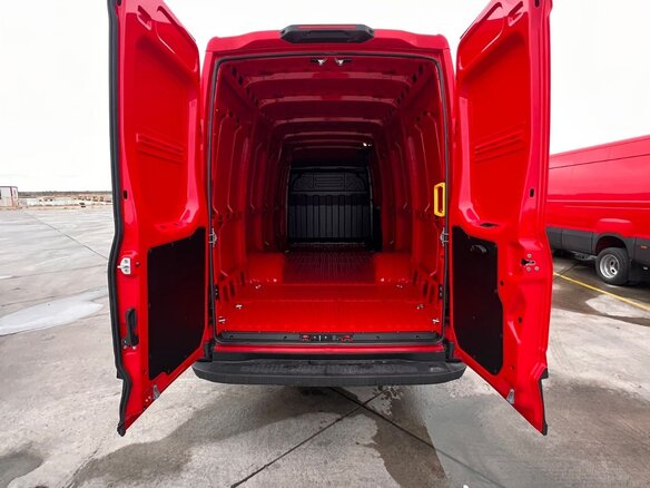 2024 Iveco Daily, красный - вид 16