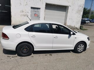 2013 Volkswagen Polo V, белый, 600000 рублей, вид 2