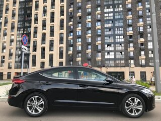 2017 Hyundai Elantra VI (AD), чёрный, 1750000 рублей, вид 3