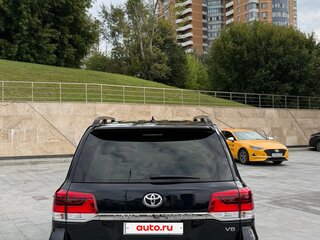 2017 Toyota Land Cruiser 200 Series Рестайлинг 2, чёрный, 9850000 рублей, вид 5