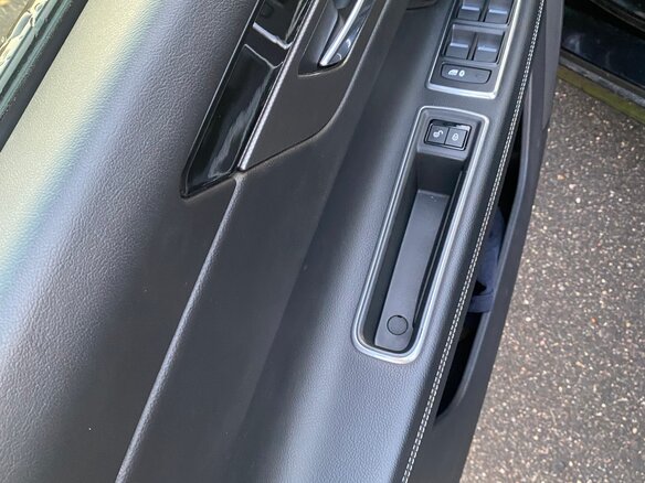 2019 Jaguar XF II, чёрный - вид 13