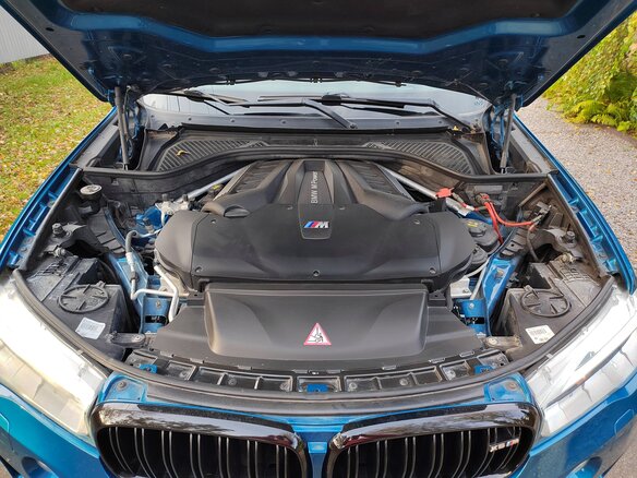 2015 BMW X6 M II (F86), голубой, 5000000 рублей - вид 38