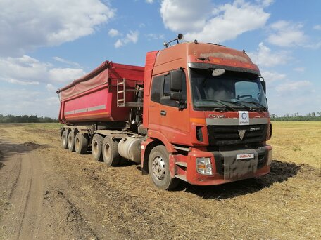 2011 Foton Auman BJ41xx, красный, 700000 рублей, вид 3