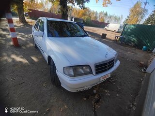 1995 Mercedes-Benz C-Класс 220 I (W202), белый, 290000 рублей, вид 5