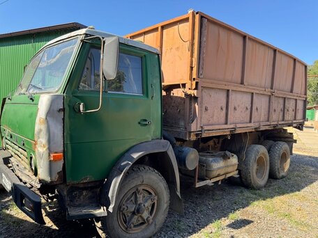 1994 КамАЗ 55102, зелёный, 750000 рублей, вид 2