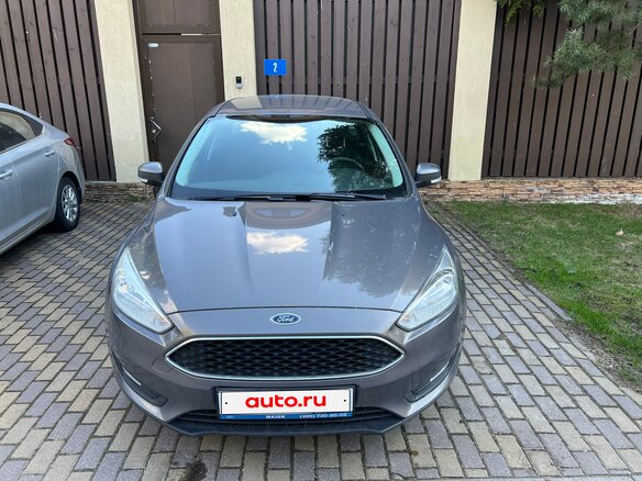 2016 Ford Focus III Рестайлинг, серый, 870000 рублей - вид 1