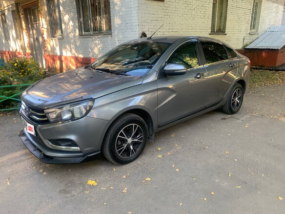 2018 Lada (ВАЗ) Vesta I, серый, 1000000 рублей - вид 1