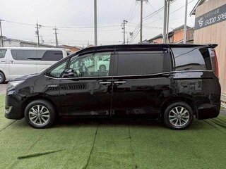 2018 Toyota Esquire I Рестайлинг, чёрный, 2063785 рублей, вид 4