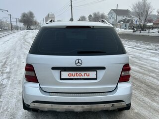 2007 Mercedes-Benz M-Класс 350 II (W164), серебристый, 900000 рублей, вид 3
