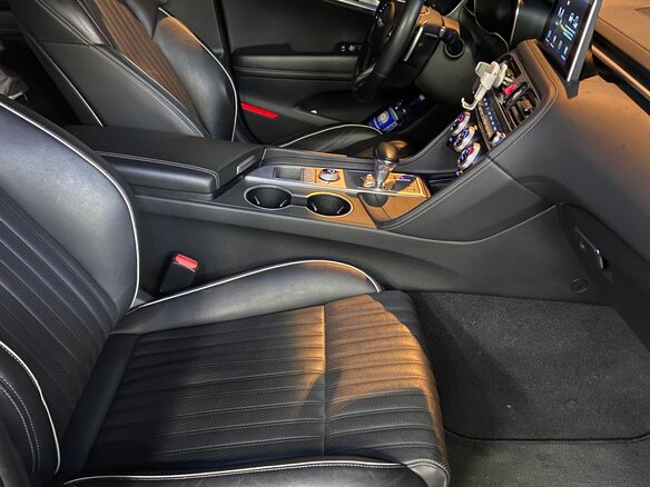 2019 Genesis G70 I, белый, 1700000 рублей - вид 9