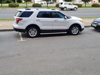 2013 Ford Explorer V, белый, 2050000 рублей, вид 5