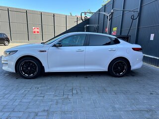 2017 Kia Optima IV, белый, 1850000 рублей, вид 3