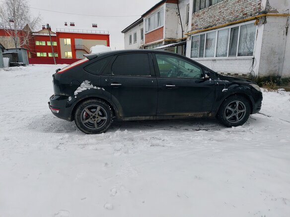 2008 Ford Focus II Рестайлинг, чёрный, 530000 рублей - вид 1