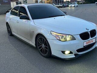 2004 BMW 5 серии 525i V (E60/E61), белый, 2450000 рублей, вид 3