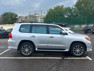 2012 Toyota Land Cruiser 200 Series Рестайлинг 1, серебристый, 3700000 рублей, вид 2
