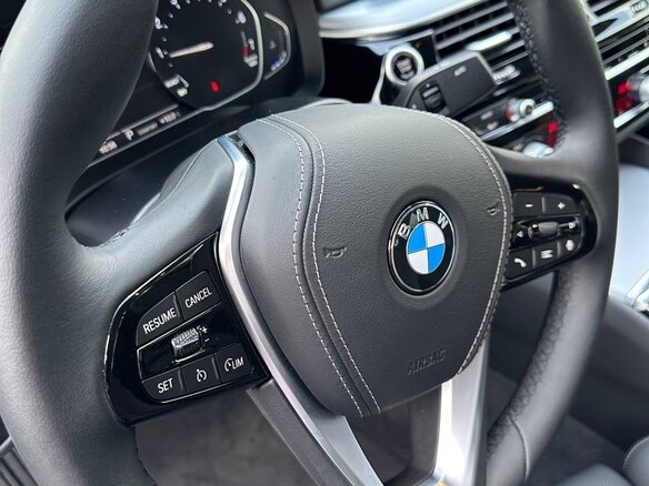 2020 BMW 5 серии 530i VII (G30/G31/G38) Рестайлинг, чёрный, 5500000 рублей - вид 15