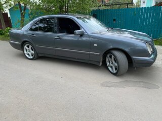 1998 Mercedes-Benz E-Класс 240 II (W210, S210), серый, 450000 рублей, вид 5