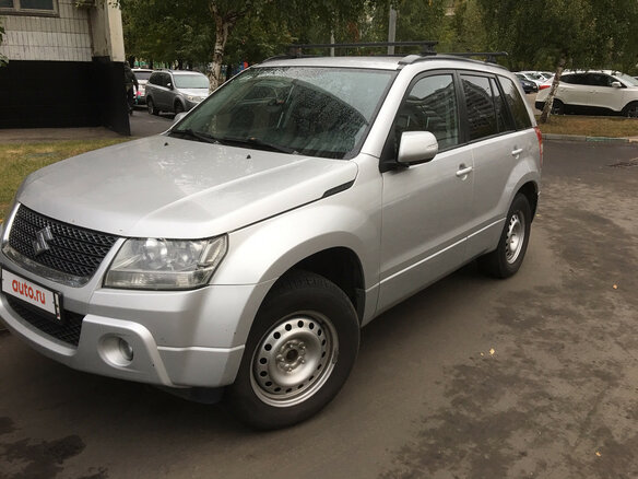 2011 Suzuki Grand Vitara II Рестайлинг, серебристый