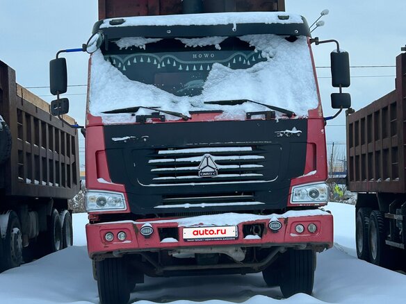 2011 Sinotruk Howo A5, красный, 1800000 рублей - вид 7