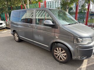 2012 Volkswagen Multivan T5 Рестайлинг, серебристый, 2300000 рублей, вид 2