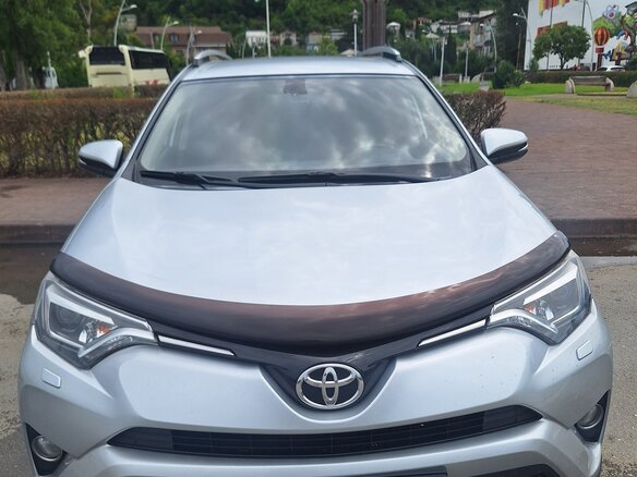 2018 Toyota RAV4 IV (XA40) Рестайлинг, серебристый, 2450000 рублей - вид 2