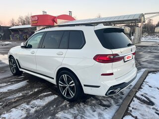 2021 BMW X7 40i I (G07), белый, 6500000 рублей, вид 4